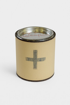 Joseph Beuys - Wirtschaftswert Schleuderhonig, 1979, tin can containing honey, with handwritten addition; stamped in blue (Bluecross)