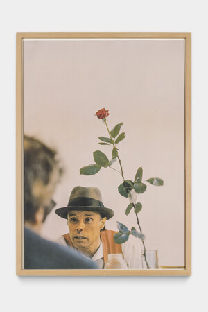 Joseph Beuys - ohne die Rose tun wir&#039;s nicht, 1972, color offset on cardstock, with handwritten text